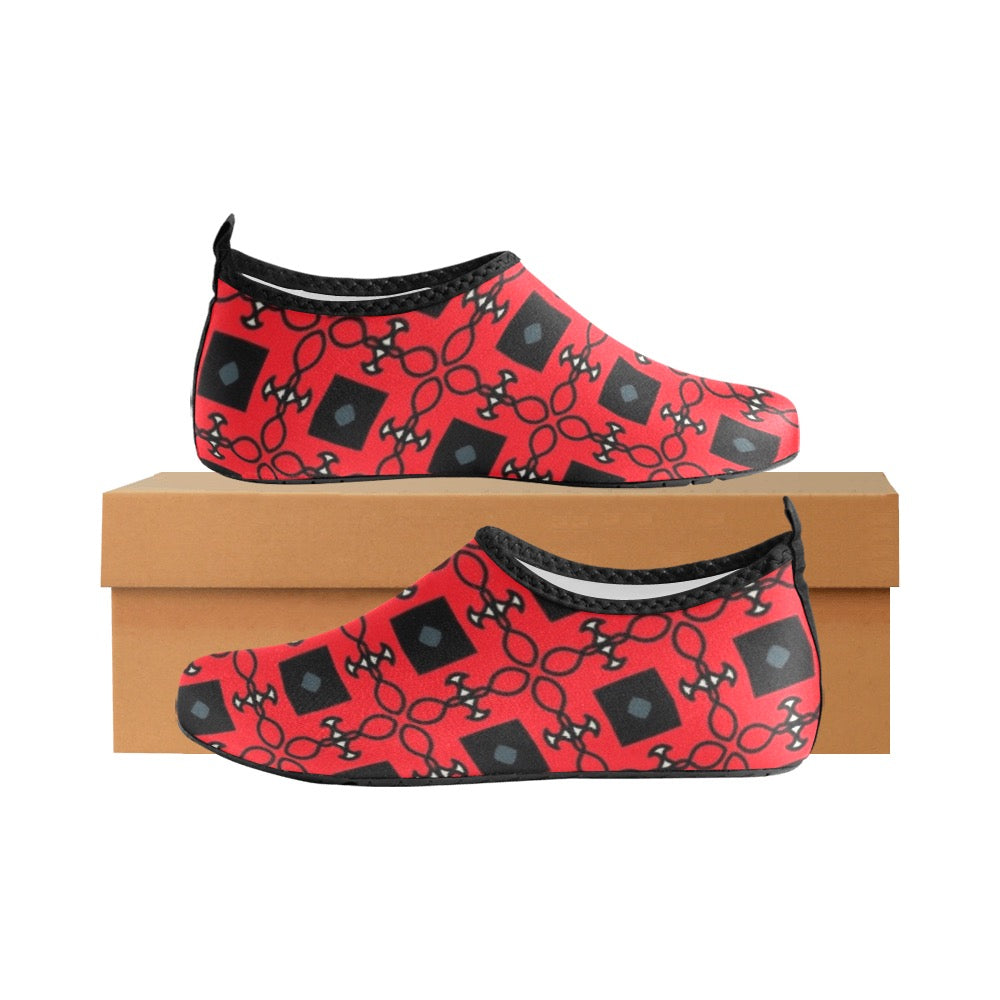 Black & Red Fashion Kids' Slip-On Water Shoes