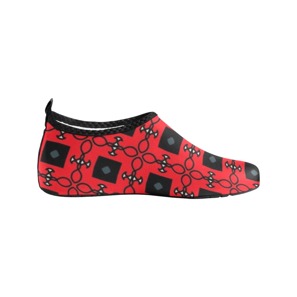 Black & Red Fashion Kids' Slip-On Water Shoes