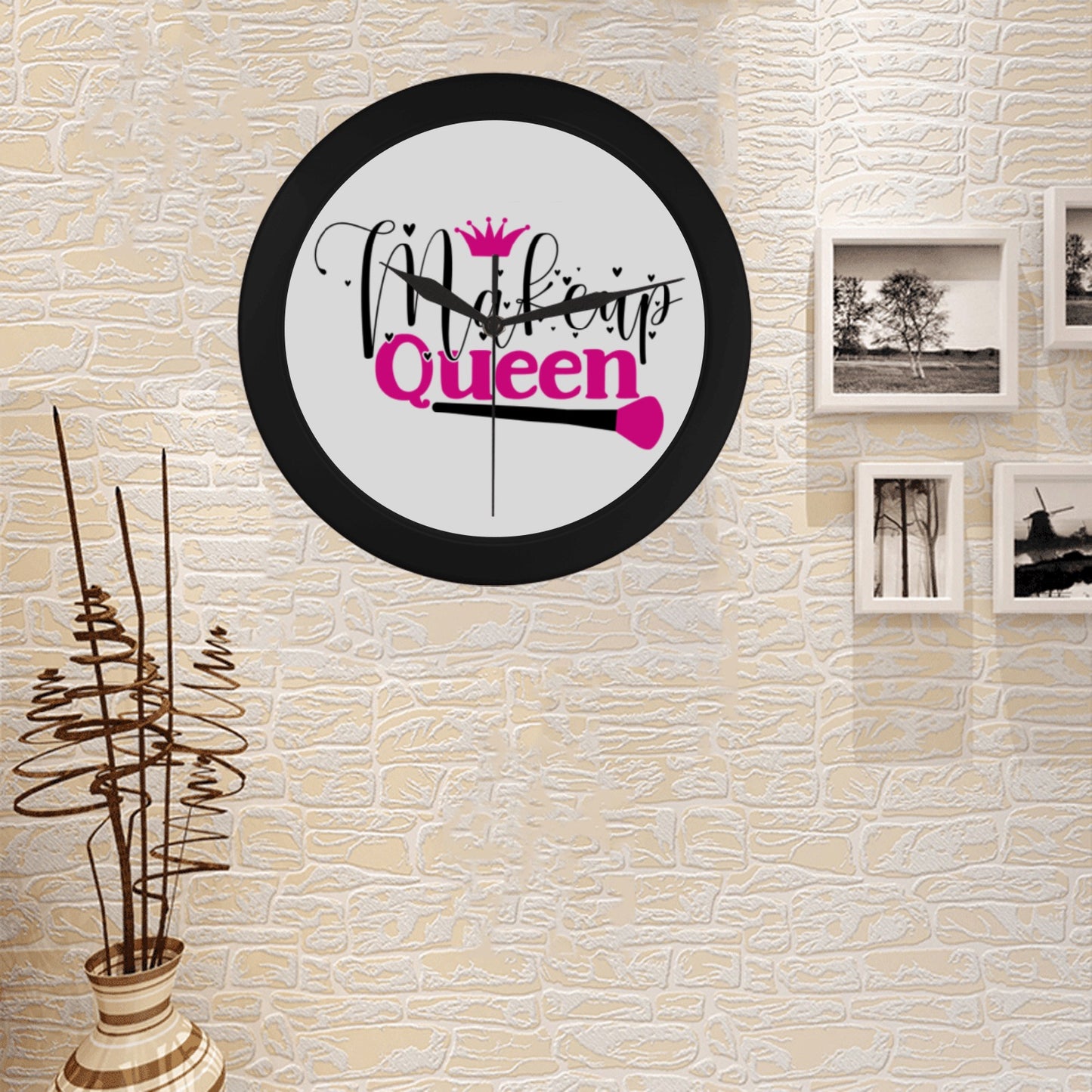 Makeup Queen Circular Wall clock